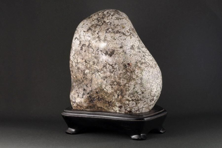 白山紋石 磨き石 3.2kg メイン画像