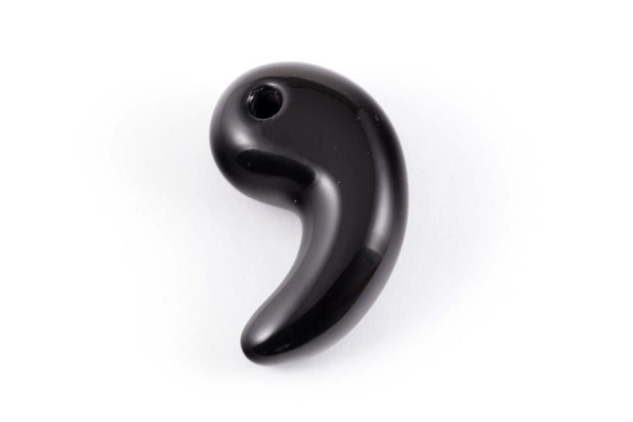 長野県和田峠産 黒曜石 勾玉 17.2g メイン画像