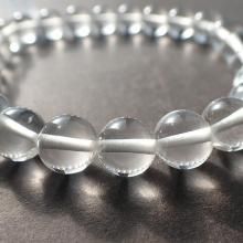 パワーストーンアクセサリー│モルダバイトやスギライト、ラリマーなら