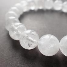 パワーストーンアクセサリー│モルダバイトやスギライト、ラリマーなら