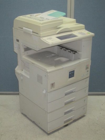 中古コピー機/複合機RICOH imagio Neo 221カウンタ54703コピー・FAX