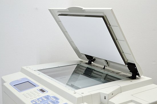 中古印刷機/ダイレクト印刷可/2色刷り可能 RISO/理想科学 RISOGRAPH/リソグラフ MD5650 カウンタ588536枚 - 中古コピー機 ・複合機・プリンターのことならイーコピー