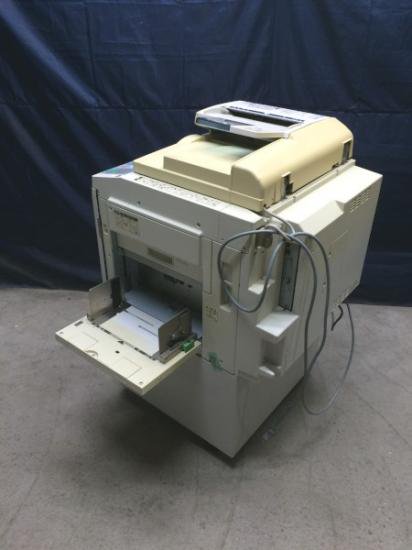 ワケあり】中古印刷機中古輪転機RICOH Satelio DUO8新品インクマスター付 - 中古コピー機・複合機・プリンターのことならイーコピー