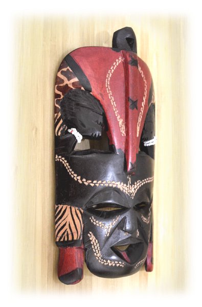 アフリカ、タンザニアの木彫りマスク - 工芸品
