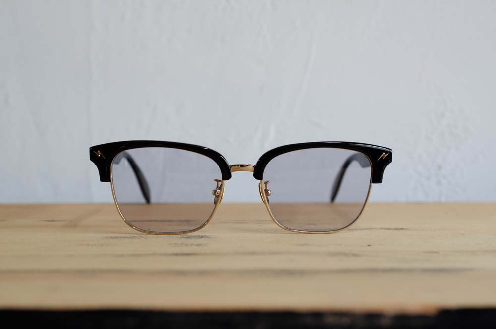 Mr.CASANOVA】STOMP4 | Black×Gold | Light Gray Lens - MESSAROUND