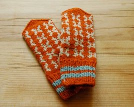 エストニア　手編みこども手袋　オレンジ地 白模様  19.5cm