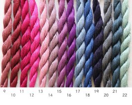 DMC 刺繍糸 3番(赤、紫、青系)