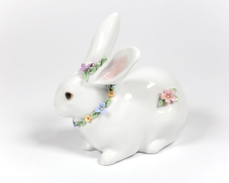 廉価版 LLADRO 2体セット 白ウサギ 花飾りの リヤドロ 置物