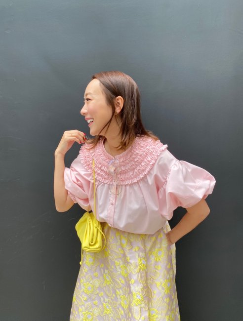 豪華で新しい frill ロージーモンスター blouse mini Daininki トップス Yasui