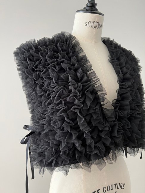 12/16～【FINAL SALE】volume tulle frill vest 【アイボリーのみ】※12