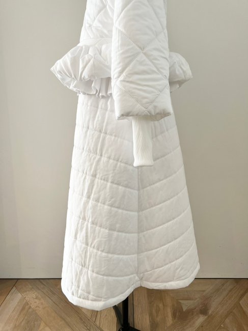 【在庫調整】warm up volume frill 2way bench coat【2色展開】※順次発送予定 - RosyMonster