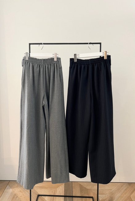 4/27～【MORE FINAL SALE】cross tuck stripe wide relax pants  【2色展開/SMサイズ展開】※5/10頃より順次発送予定 - RosyMonster