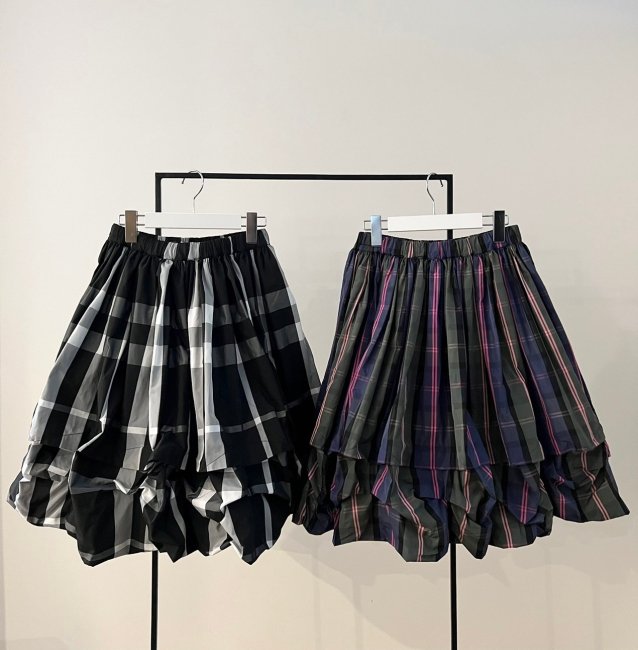 【在庫調整】tsuntsun skirt【2色展開】※順次発送予定 - RosyMonster