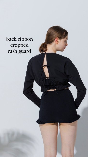 back ribbon cropped rash guard【ブラックのみ】※順次発送予定 ...