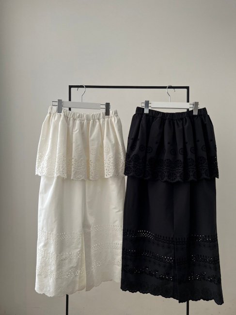 10/26～【MORE FINAL SALE】one and only skirt【ホワイトのみ/SMサイズ展開】※11/7頃より順次発送予定 -  RosyMonster