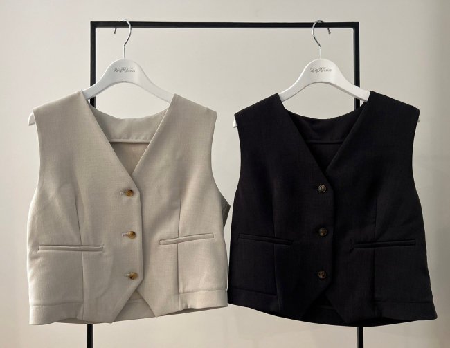 10/26～【MORE FINAL SALE】mannish ribbon vest【2色展開】※11/7頃より順次発送予定 - RosyMonster