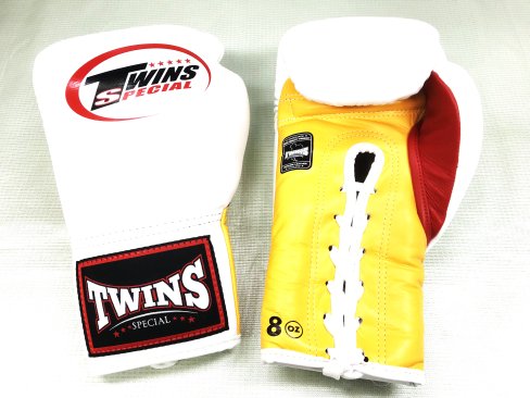 TWINS ツインズ ボクシンググローブ ８oz ヒモ式 - ボクシンググローブ 