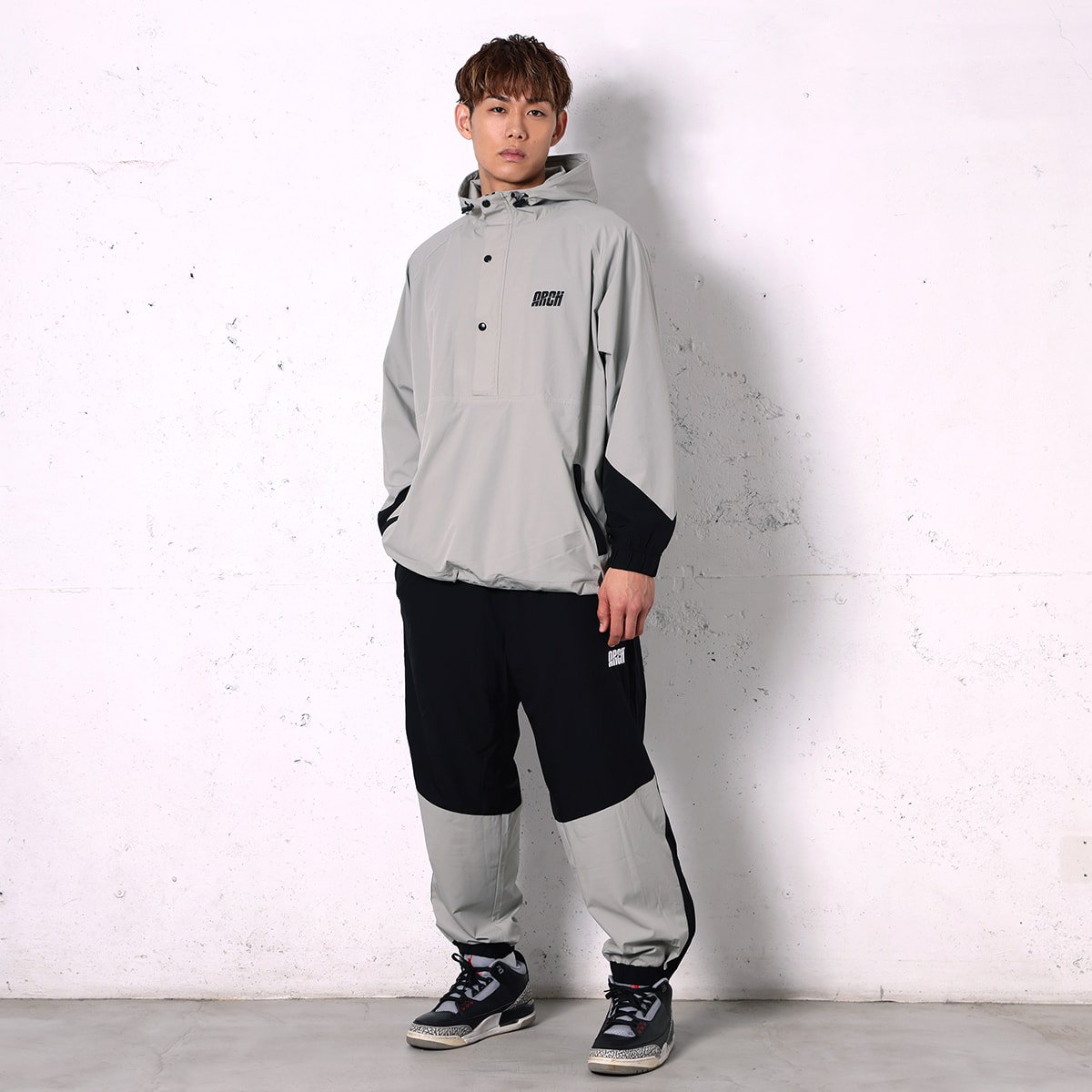 split logo track pants【silver gray】 - Arch ☆ アーチ [バスケットボール＆ライフスタイルウェア  Basketball&Lifestyle wear]