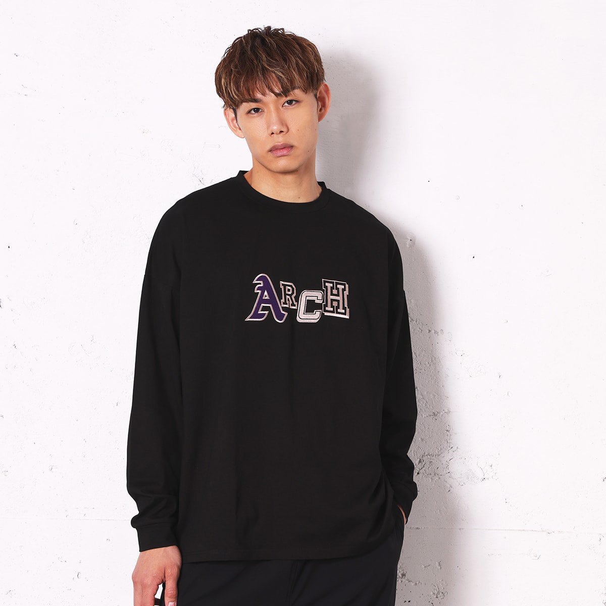 multi fonts embroidered wide L/S tee【black】 - Arch ☆ アーチ