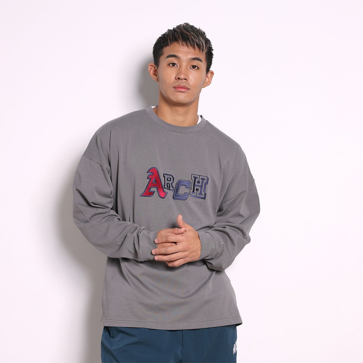 multi fonts embroidered wide L/S tee【asphalt gray】 - Arch