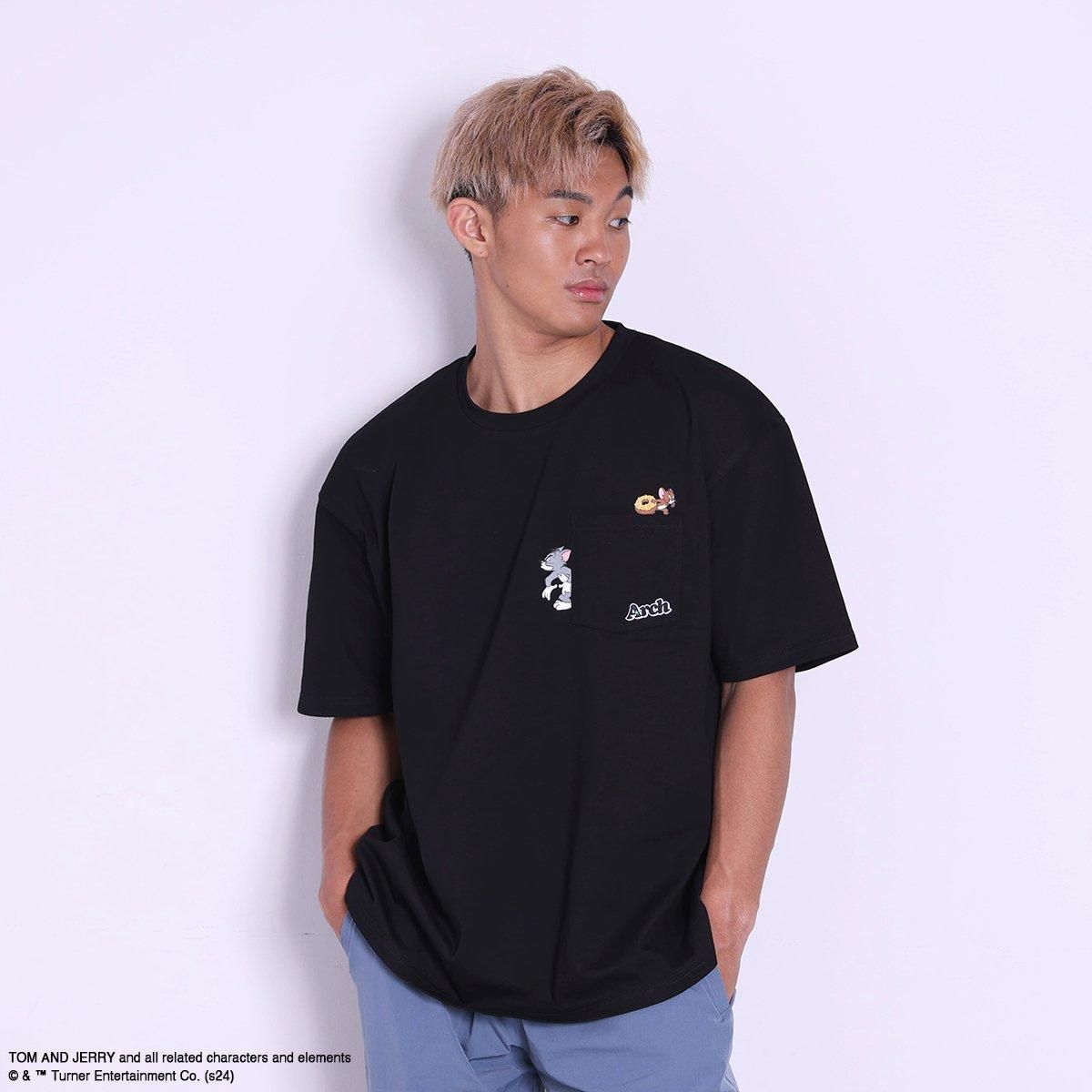 TOM and JERRY | Arch cat & mouse game pocket tee【black