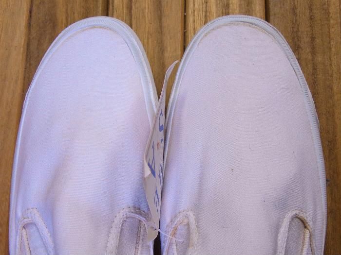 激レア デッドストック CONVERSE USA製 スリッポン タグ付 白 激レア デッドストック CONVERSE USA製 スリッポン タグ付 白 靴