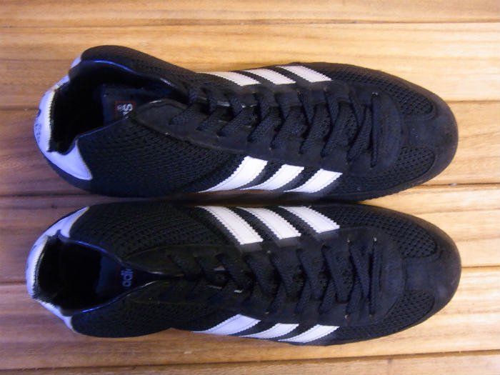 adidas,90s,MADE IN JAPAN,MID MESH,,BLACK/WHITE,UK8.5, USED