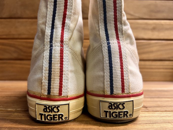 asics TIGER,70s80s,MADE IN JAPAN,シルバータイガー ,vintage,WHITE,CANVAS,26cm,DEAD  STOCK!!