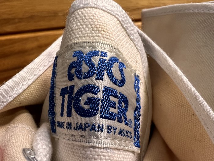 asics TIGER,70s80s,MADE IN JAPAN,シルバータイガー ,vintage,WHITE,CANVAS,26cm,DEAD  STOCK!!