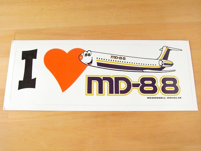 【マクダネル・ダグラス MD-88｜I LOVE MD-88｜ステッカー（キャラクター）】- 福岡｜エッグプラント・エッグ｜北欧のビンテージ