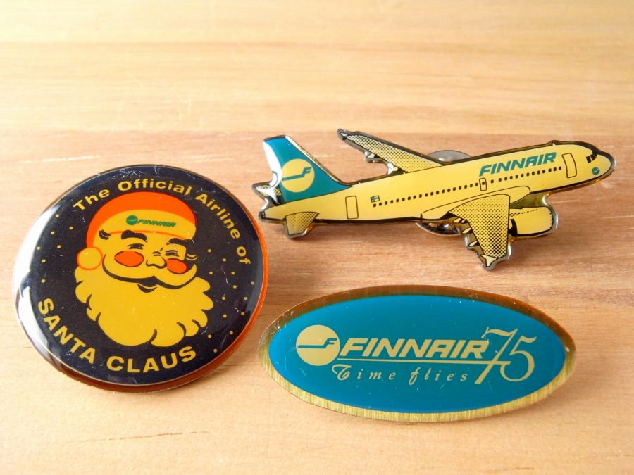 【FINNAIR/フィンエア｜ピンバッジｘ３個】 - 福岡｜エッグプラント・エッグ｜北欧のアンティークとビンテージ。食器、ファブリック、雑貨の店