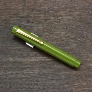 笑暮屋（えぼや）カラーマーブルエボナイト万年筆