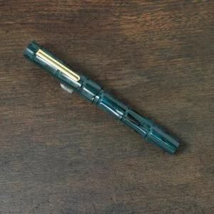 笑暮屋（えぼや）カラーマーブルエボナイト万年筆