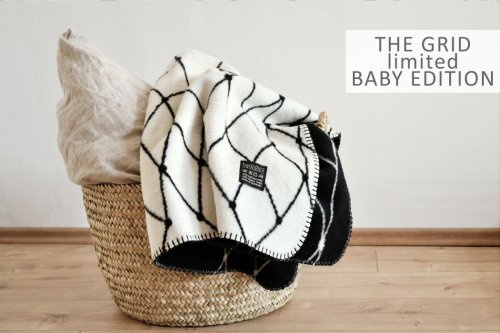 bastisRIKE | THE GRID - COTTON BABY BLANKET (black and white