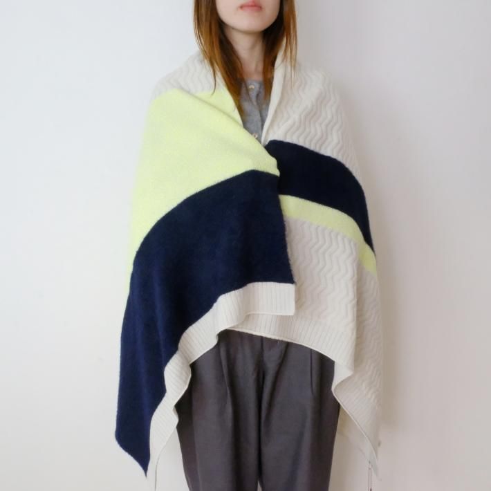 Tricote | ジグザグブランケット (ivory) | ひざ掛け Tricote | ジグザグブランケット (ivory) | ひざ掛け