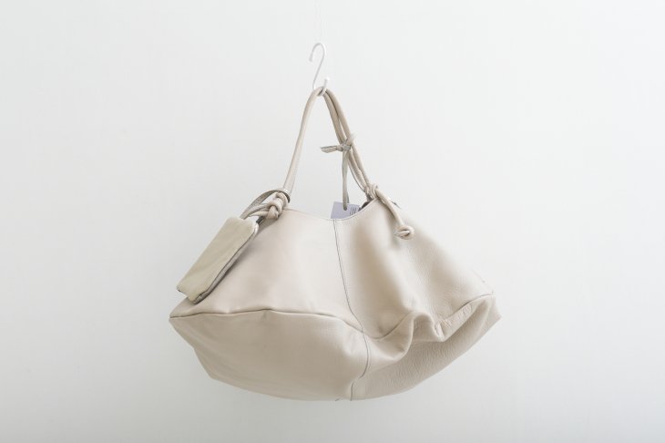 POMTATA (ポンタタ) | ENVAN TOTE L (gray) | トートバッグ【国産レザー シンプル かわいい ポーチ付き】 -  HAFEN ハーフェン | 北欧・ヨーロッパの雑貨・ポスターを扱う通販ショップ