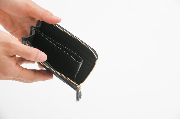 POMTATA (ポンタタ) | HAK L Zip Short Wallet (black) | 財布