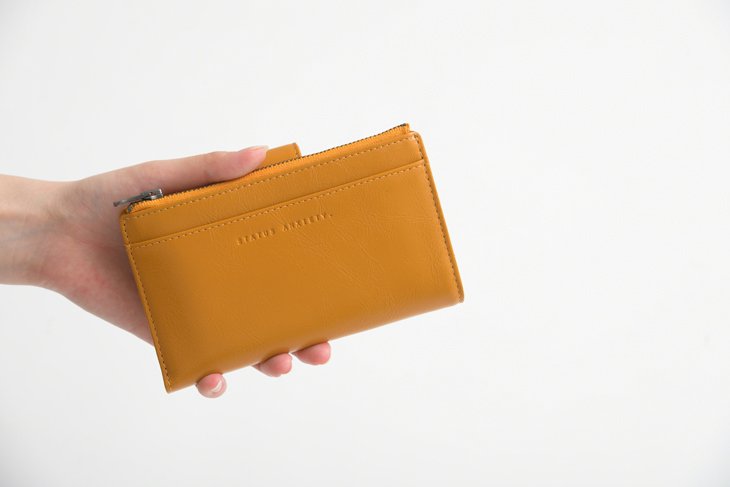 STATUS ANXIETY | OUTSIDER WALLET (tan) | コンパクトウォレット
