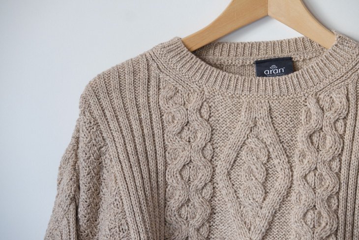 aran woolen mills | vented aran sweater (beige) | 送料無料 ...