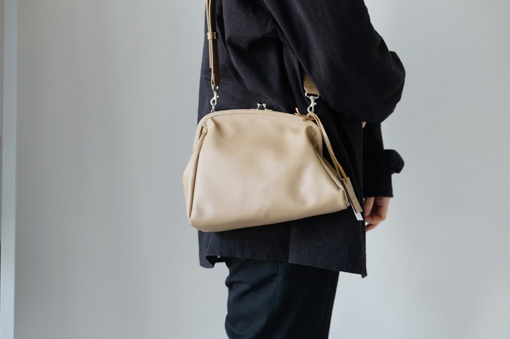 POMTATA (ポンタタ) | LUK ショルダーバッグ (beige)| ハンドバッグ ショルダーバッグ