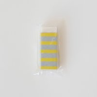 su+ | 消しゴム しましま (blue/yellow) | 消しごむ 筆記用具 文房具の商品画像