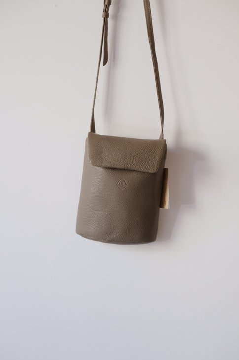 CLEDRAN (クレドラン) | SOU POUCH SHOULDER (taupe) | 送料無料