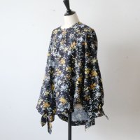 the last flower of the afternoon | 翳に咲く花 bow-cuff flare blouse (navy) | ブラウス お洒落の商品画像