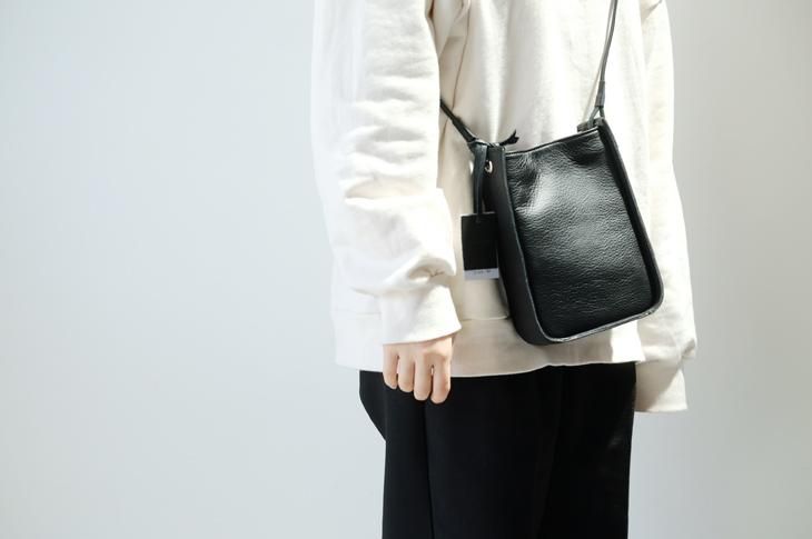 POMTATA (ポンタタ) | OWEN LEATHER SHOULDER (black) | 鞄 ショルダーバッグ お洒落