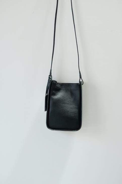 POMTATA (ポンタタ) | OWEN LEATHER SHOULDER (black) | 鞄 ショルダー