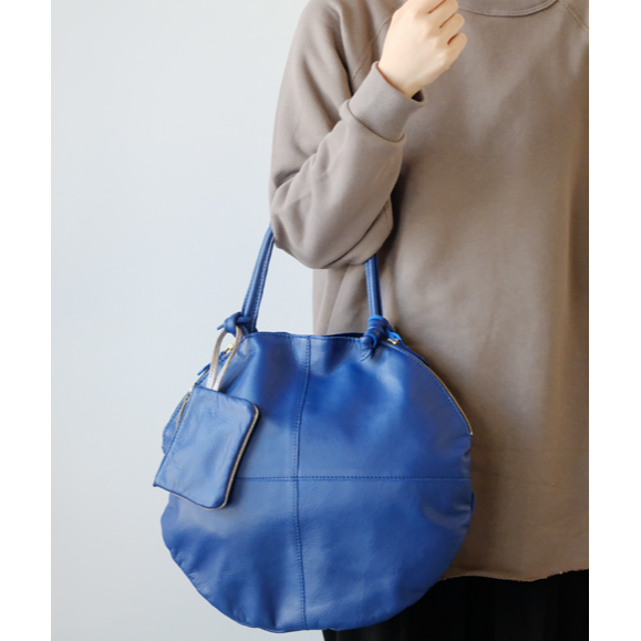 POMTATA (ポンタタ) | ENVAN TATE TOTE (navy) | 円形 トートバッグ たてトート 定番 人気 牛革 レザー