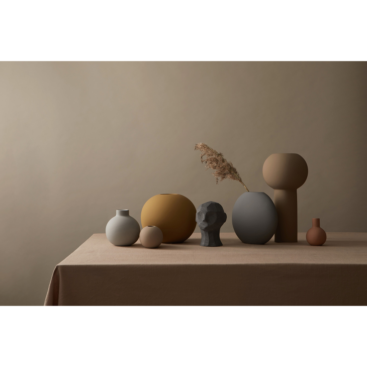 Cooee Design (クーイーデザイン) | BALL VASE (sand) H8cm 花瓶 北欧 スウェーデン おしゃれ ギフト プレゼント  贈り物