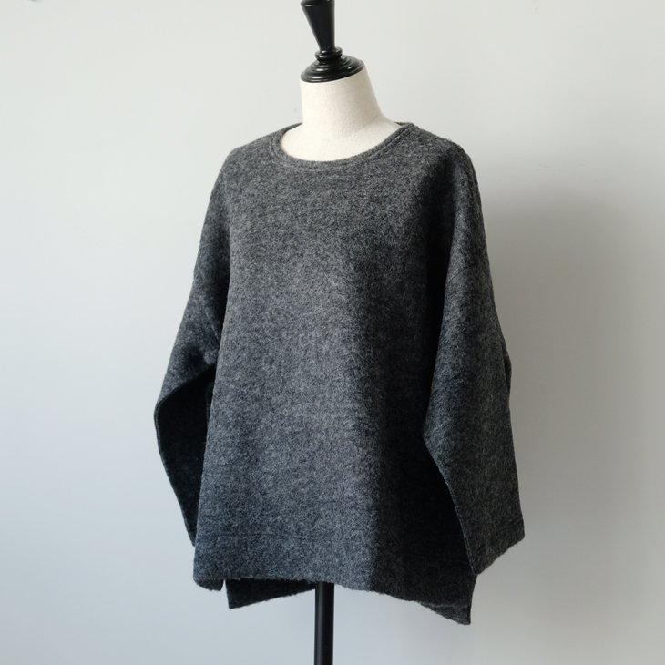 LILOU+LILY (リルアンドリリー) | U-NECK PULLOVER (charcoal) | トップス お洒落 シンプル