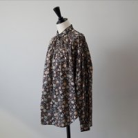 MANON (ޥΥ) | LIBERTY FLOWER PRINT AMICAL SHT (black) | ȥåץ  ֥饦  ޯξʲ