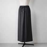 MANON (ޥΥ) | SIDE TUCK TIGHT SKIRT (charcoal / beige) |  ܥȥॹ ץ ޯξʲ